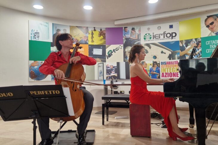 Il Duo Perfetto durante l'esibizione.