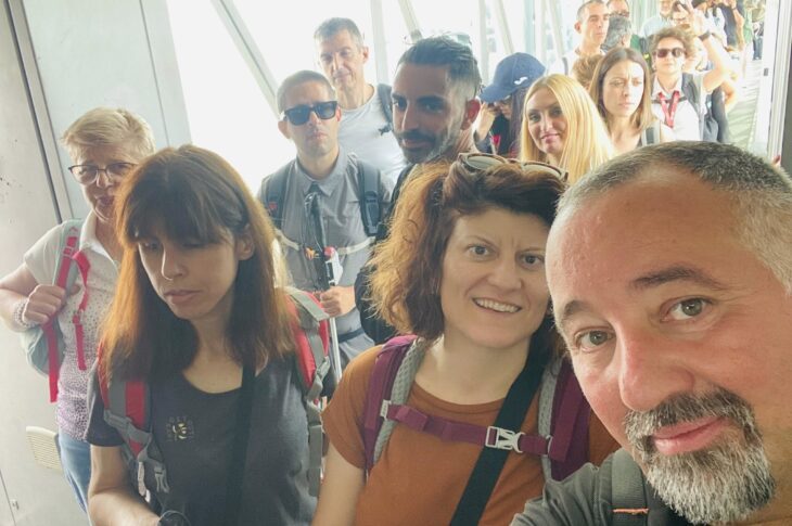 Gruppo Ierfop impegnato con l'imbarco per il volo verso la Spagna